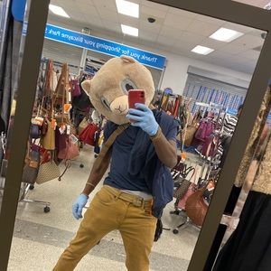 Meet your Posher, Howard